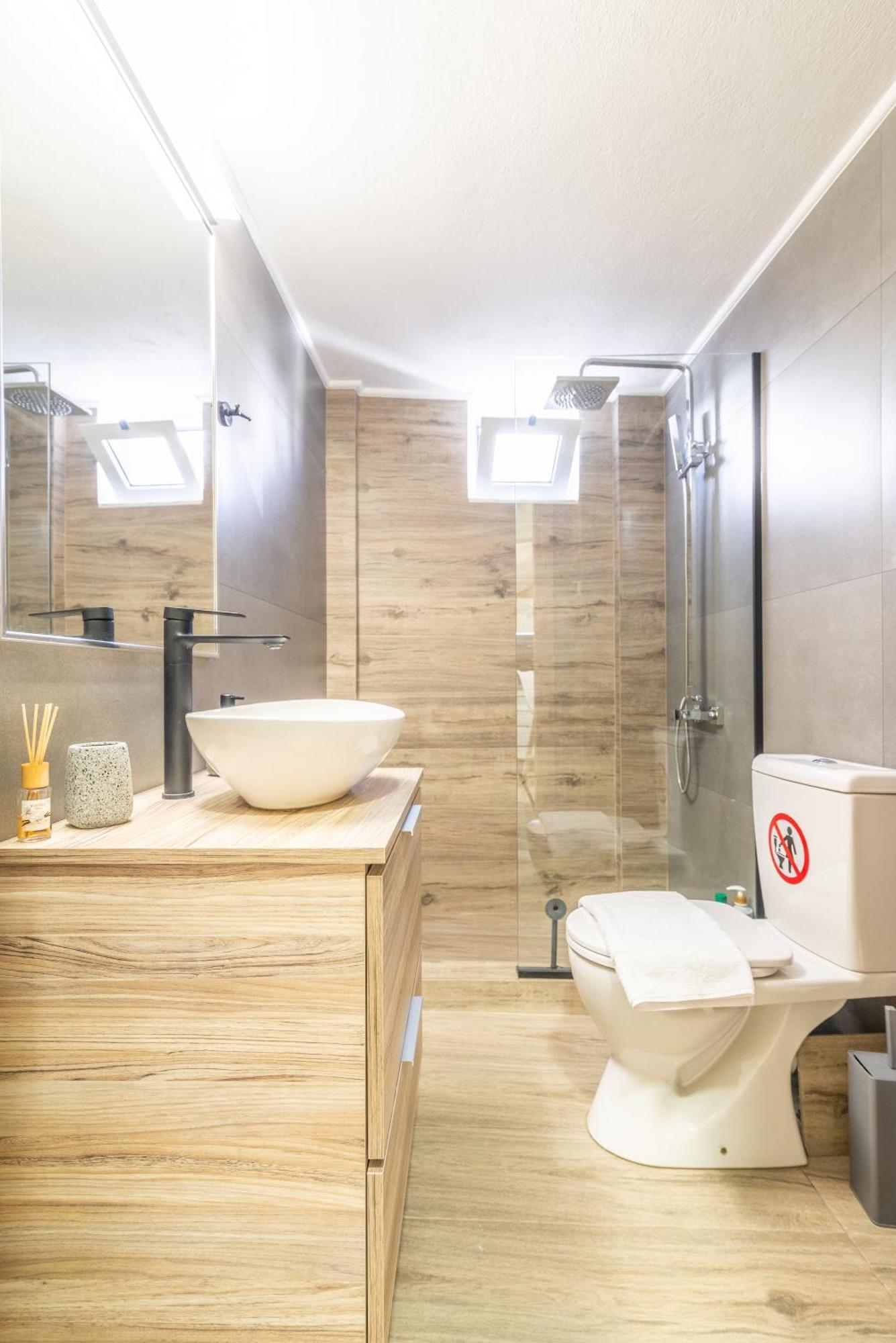 New Renovated Apt In City Center كاندية المظهر الخارجي الصورة